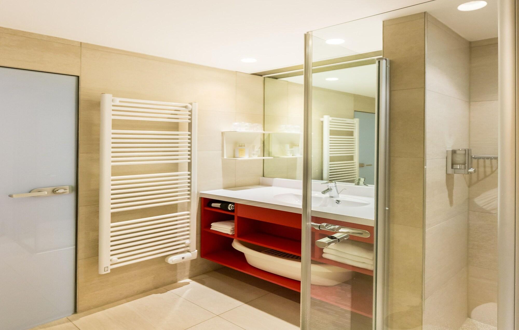 All In Red Thermenhotel Lutzmannsburg Zewnętrze zdjęcie